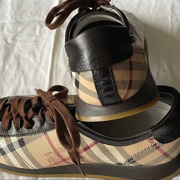 Burberry London Women’s Sneakers - Picture 10 of 12